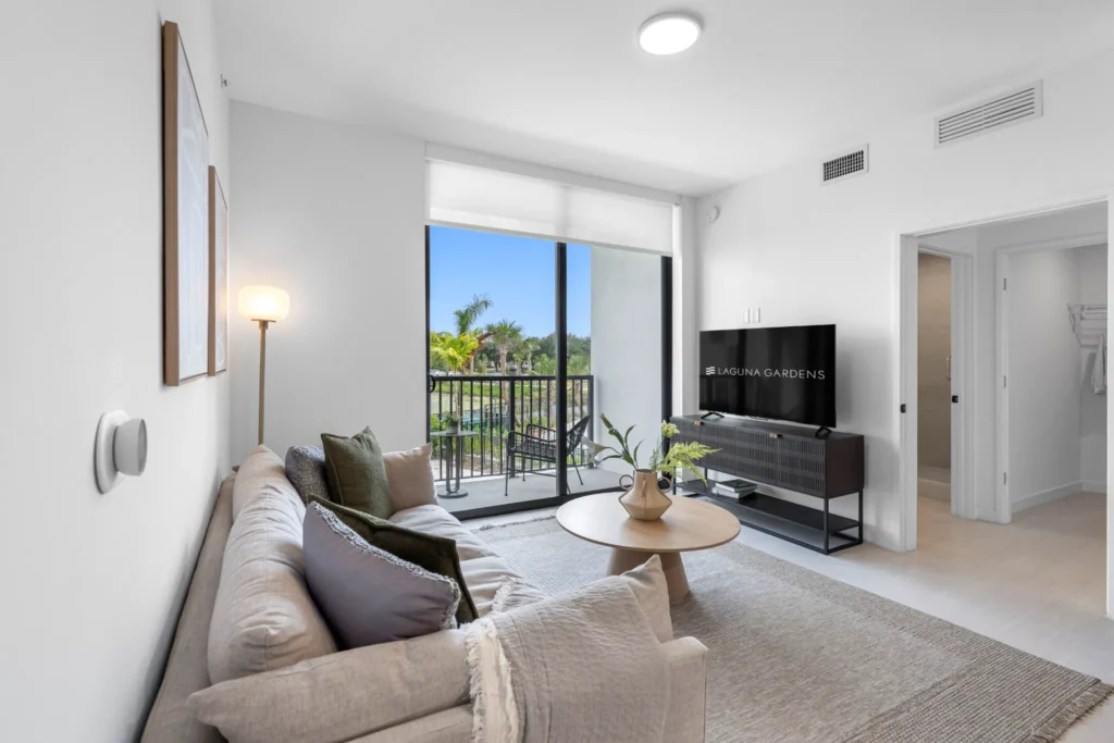 img-pictureyourselfhere-10