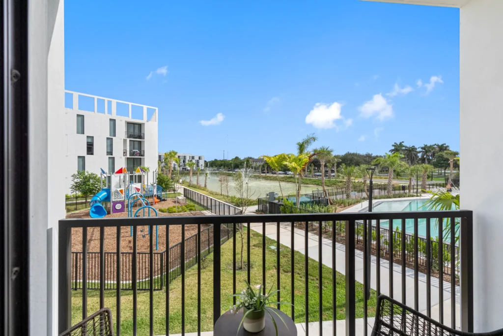 img-pictureyourselfhere-16