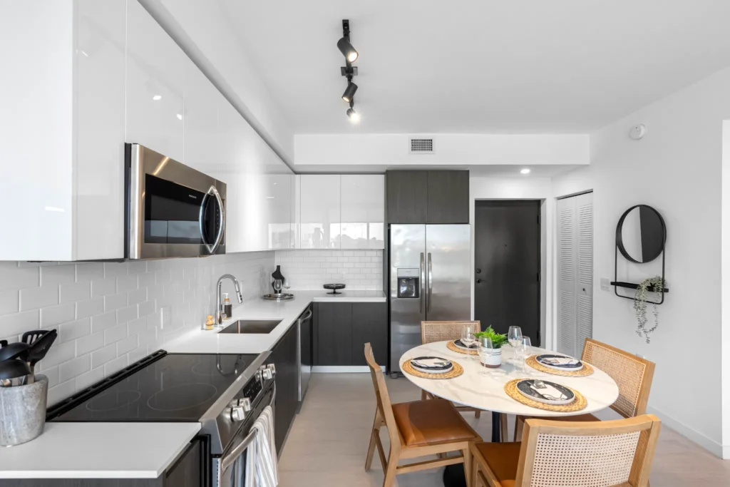 img-pictureyourselfhere-5