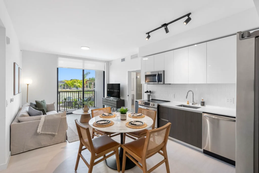 img-pictureyourselfhere-8